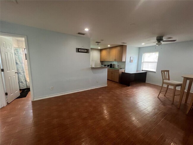 Building Photo - 3436 Edgehill Terrace