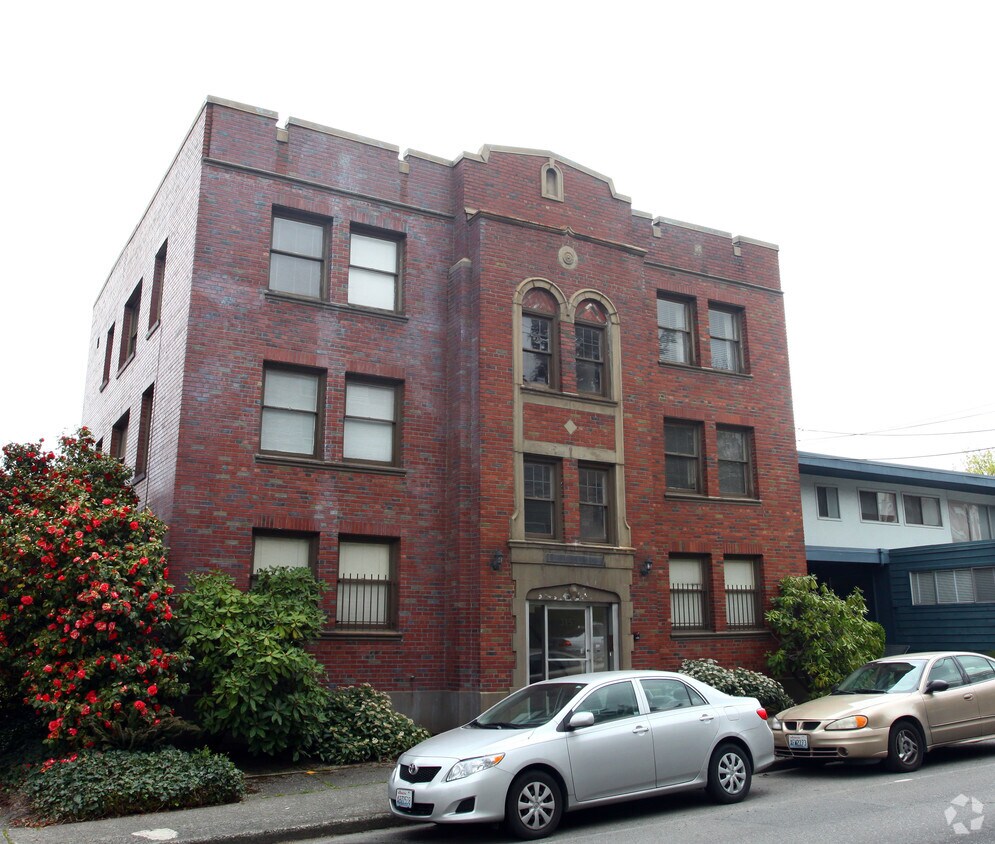 Building Photo - 315 E 12th Ave