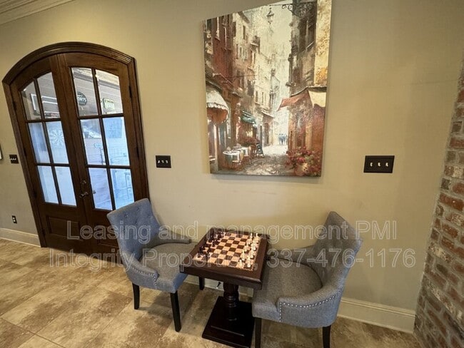 Foto del edificio - 330 Dunvegan Ct