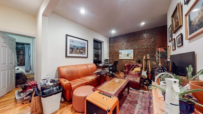 Building Photo - 148 Second Avenue