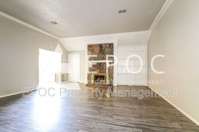 Building Photo - 2621 SW 99th St
