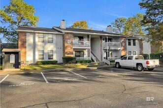 Building Photo - 1251 Henckley Ave