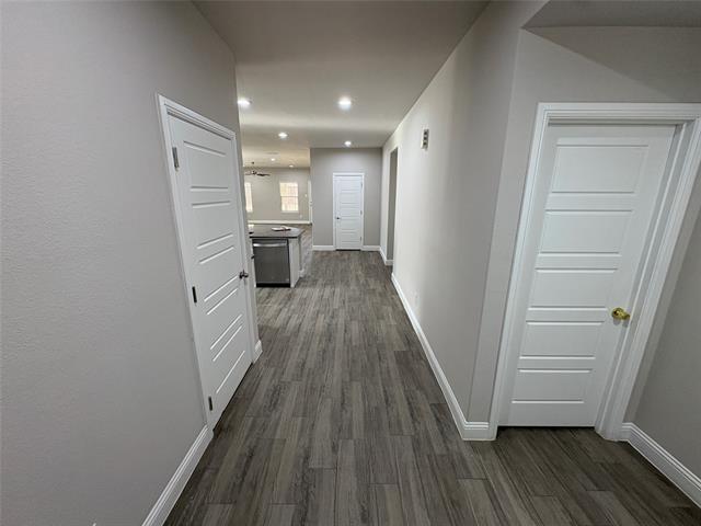 Foto del edificio - 1904 Tawny Dr