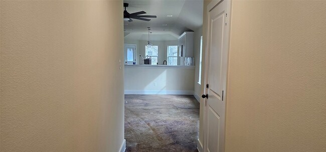 Foto del edificio - 7952 Hull Ave