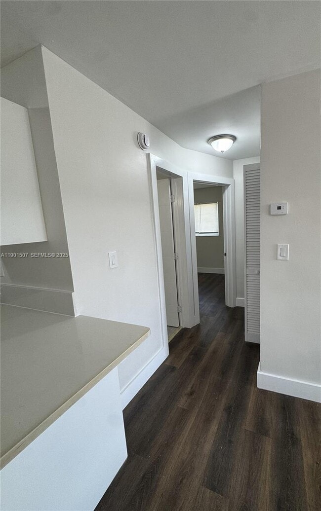 Building Photo - 7501 NE 2nd Ct