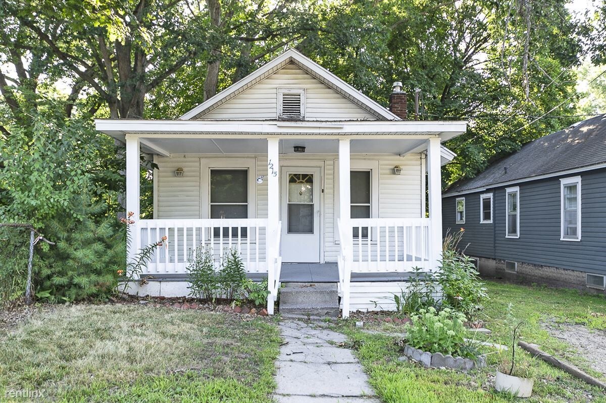 Foto principal - 2 br, 1 bath House - 1215 Lathrop St