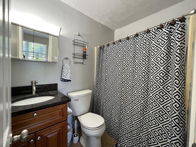 Foto del edificio - 1004 Fritz Cir