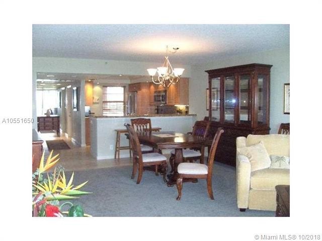 Building Photo - 3510 Oaks Way