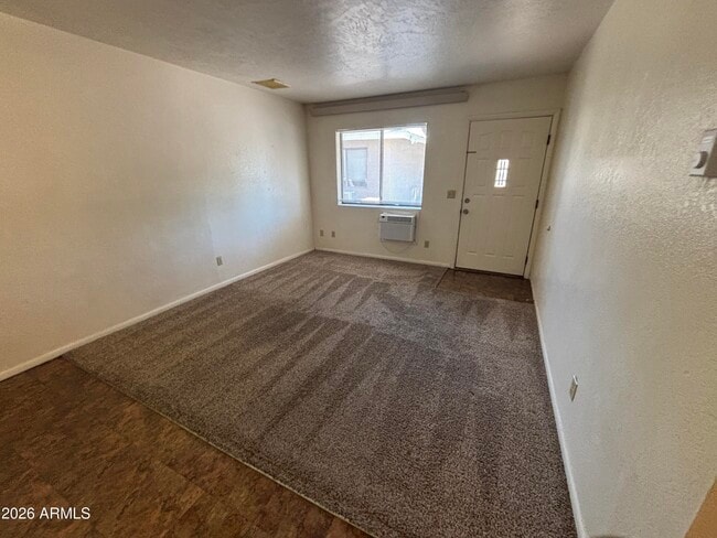 Building Photo - 2586 Quirt Cir