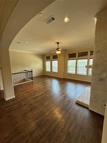 Building Photo - 6464 Naples Dr