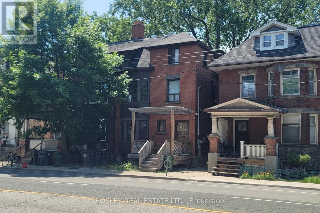 Photo principale - 166-166 Spadina Rd