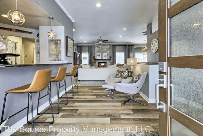 Foto del edificio - 4 br, 4 bath House - 5624 Taylor Lane