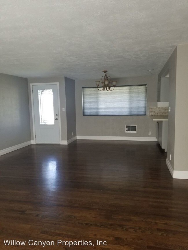 Foto del edificio - 3 br, 2 bath House - 476 NE Bean Drive