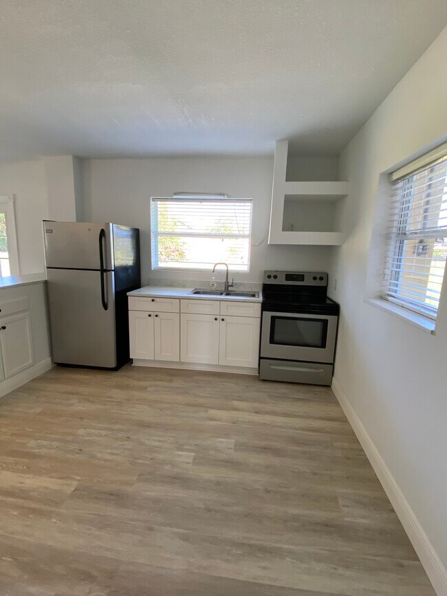 Foto del edificio - 22329 Hale Rd