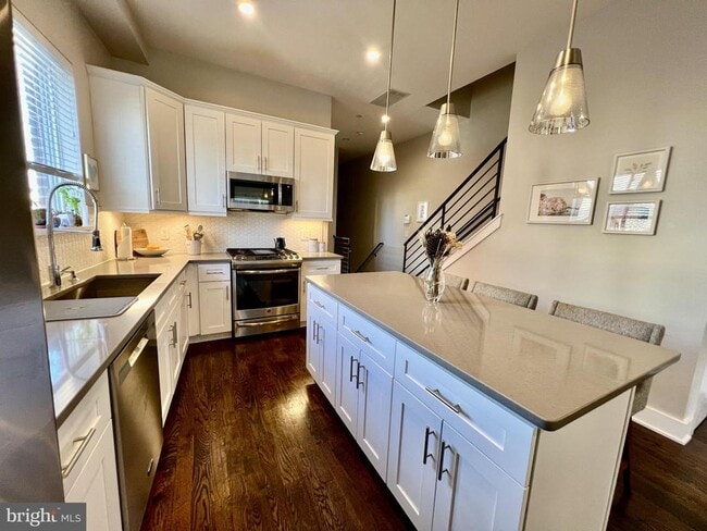 Building Photo - 1246 S Hancock St