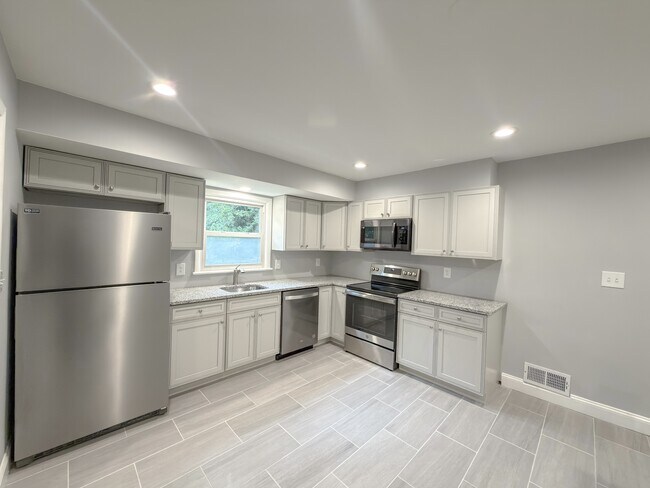 Building Photo - 9226 Limestone Pl