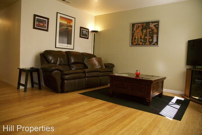 Foto del edificio - 632-634 W 2nd Ave