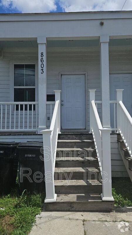 Building Photo - 8603 Forshey St