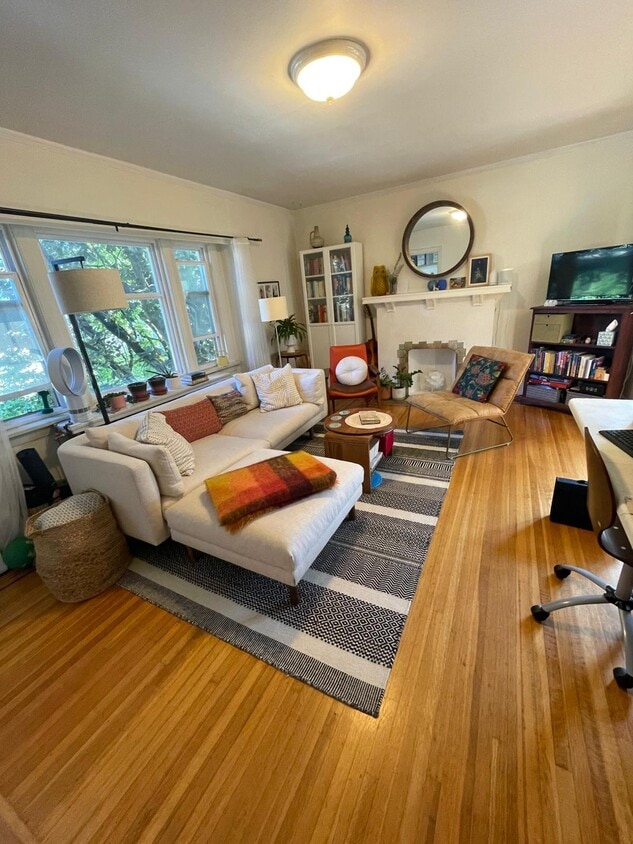 Photo principale - 1086 W 10th Ave