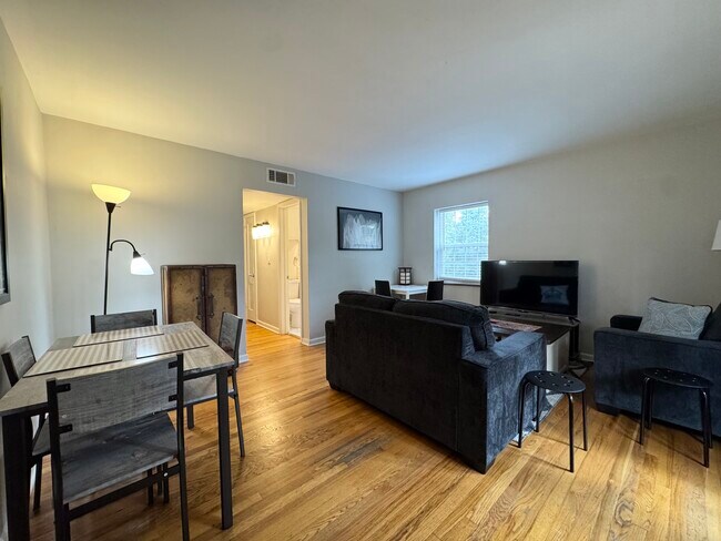 Foto del edificio - 4504 Holly St