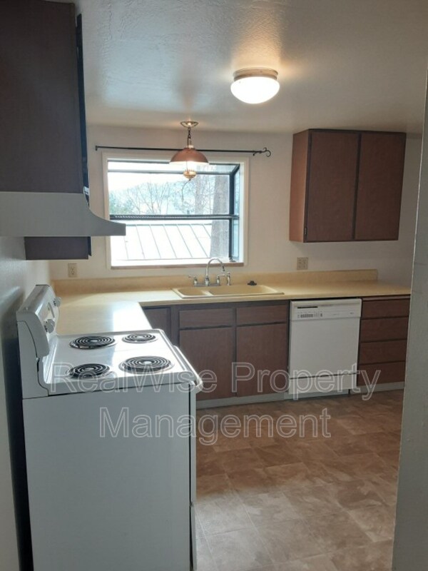 Foto del edificio - 315 NW Fry St