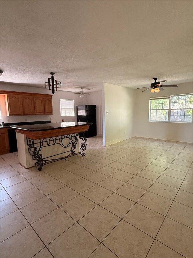 Foto del edificio - 5720 Parwill St