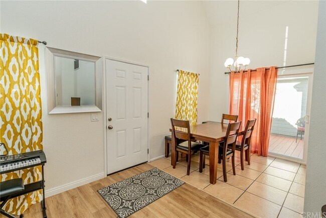 Foto del edificio - 14515 Woodland Dr