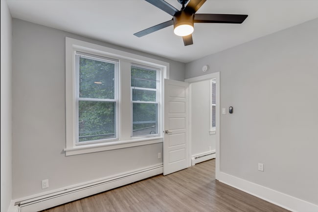 Building Photo - 615 Vernon Rd