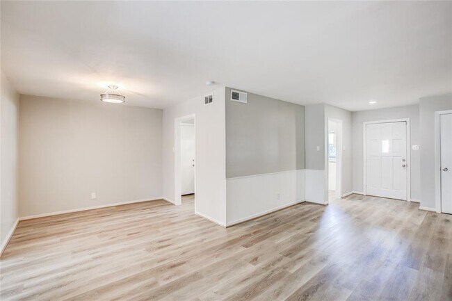 Foto del edificio - 4137 Woodfin St