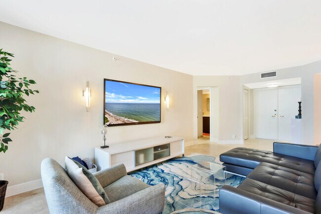 Building Photo - 5200 N Ocean Dr