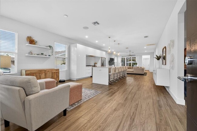 Foto del edificio - 6163 2nd Ave S