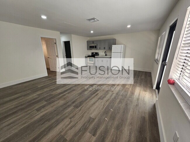 Foto del edificio - 1731 Alcazar Dr