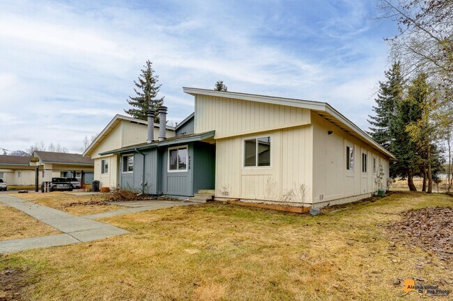 Foto del edificio - Charming 3 Bedroom Ranch Style Condo in East Anchorage – Ideal Location!