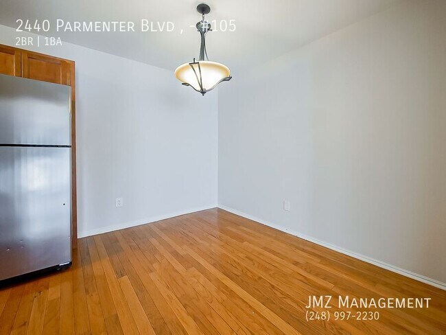 Building Photo - 2440 Parmenter Blvd