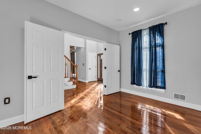 Foto del edificio - 4 Reuben Ct