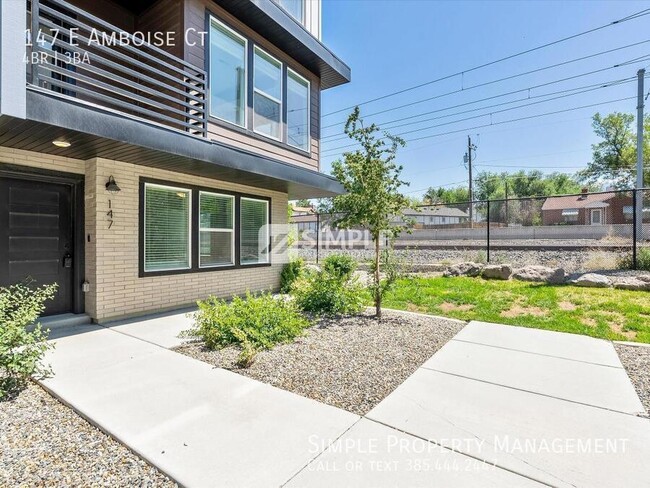 Building Photo - 147 E Amboise Ct