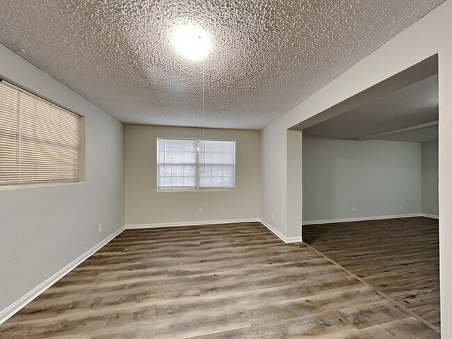 Foto del edificio - 4707 Sprite Rd