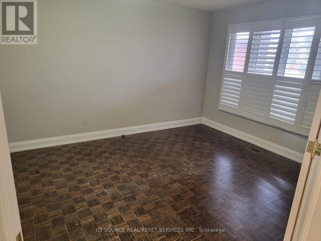 Building Photo - 273 Belview Ave