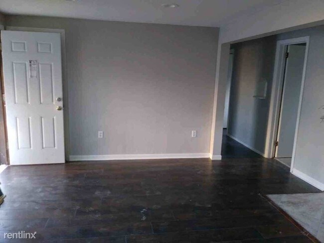 Building Photo - 3 br, 1 bath House - 2406 Harrison St