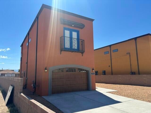 Foto del edificio - 422 N Lala St
