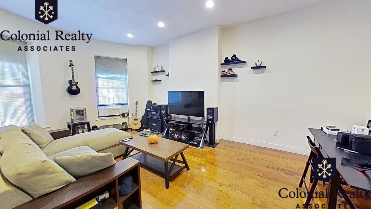Foto principal - 521 Massachusetts Ave