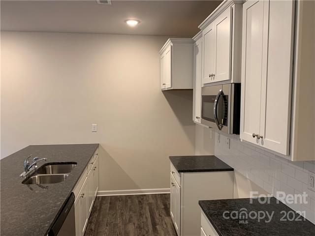 Building Photo - 10742 Rivergate Dr NW