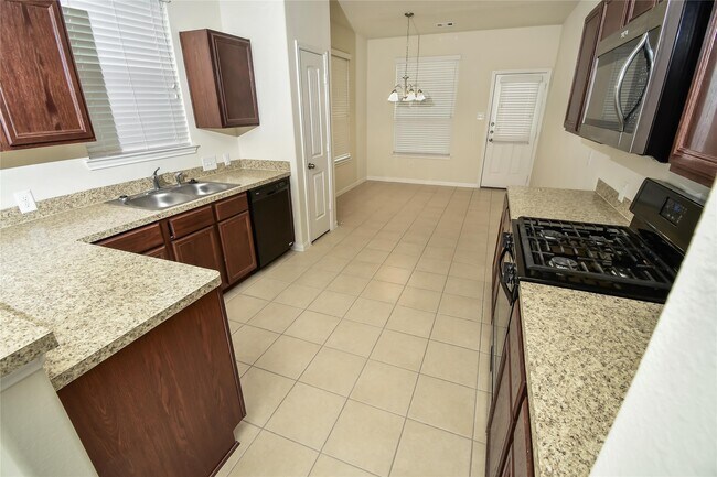 Foto del edificio - 30507 Ginger Trace Dr