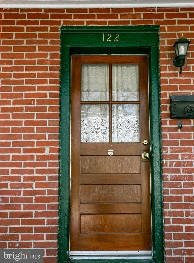 Building Photo - 122 Fowler Ave