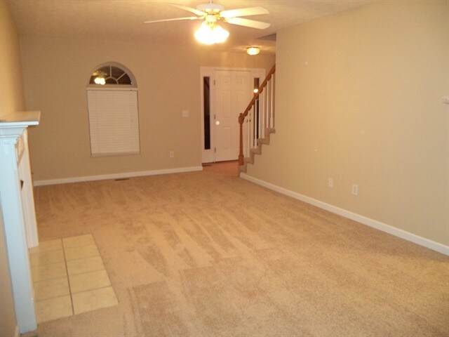 Building Photo - 4324 Aylesbury Dr