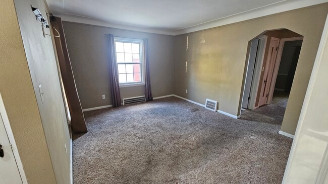 Living Room - 2259 Cambridge Rd