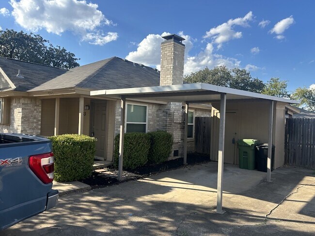 Foto del edificio - 7763 Brandi Pl