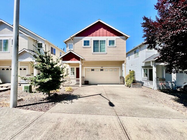 Building Photo - Hillsboro 3 Bed 2.5 Bath Home in Hillsboro...