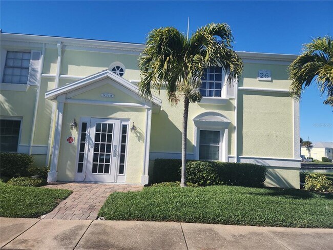 Foto del edificio - 5215 Coquina Key Dr SE