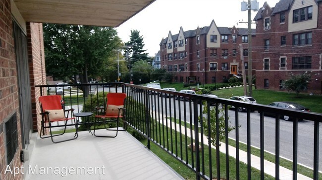 Foto del edificio - 115-115 Morton Ave